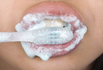 Professionelle Zahnbehandlung beginnt mit der Professionellen Zahnreinigung.
